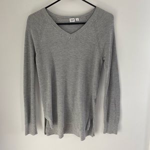 Gap basic grey sweater